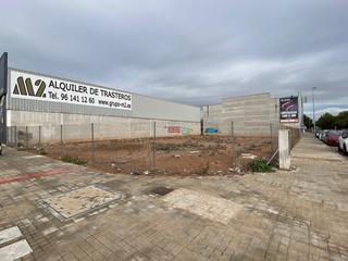 Terreny residencial a Museros - av constitucio 45. Solar terciario en museros frente a family cash