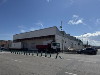 Lloguer Nau industrial a Cm cebolla 44. Disponible para alquiler, se presenta una nave industrial ubicad