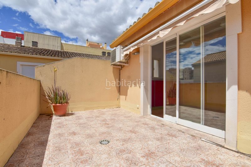 Foto 685ae0bc-b39e-472d-8cdd-746fb5fa358b. Casa adossada amb calefacció a Emperador