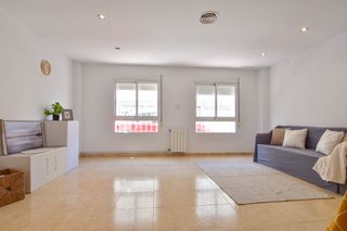 Reihenhaus  Emperador - cl de la conserva. Espectacular adosado en venta en emperador