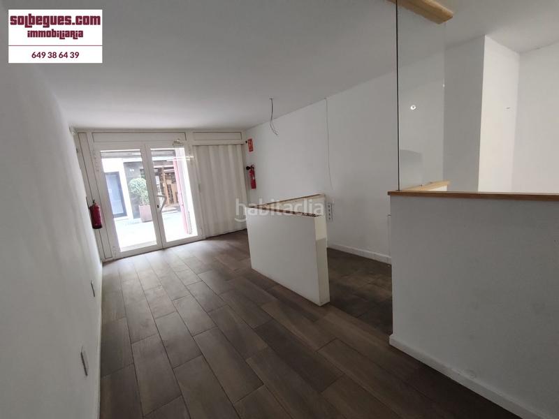 Foto d50f81b4-035b-4b0c-8149-69e45f548ed7. Local comercial centro local en zona peatonal en Begues