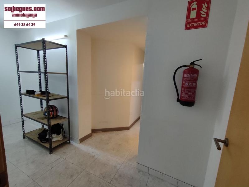 Foto e325a551-b2c8-40b8-96c4-396b5f270f78. Local comercial centro local en zona peatonal en Begues