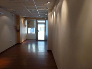 Location Local commercial  Major. Begues centro. local diafano en perfecto estado