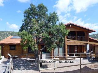 Casa en Begues. Begues can sadurni. casa finlandesa