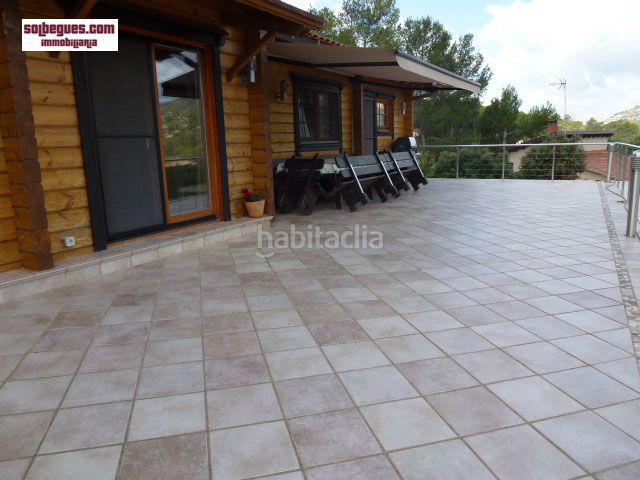 Foto 336a6f36-6183-43ab-a483-e48f2a1881b9. Casa amb calefacció aparcament piscina a Begues