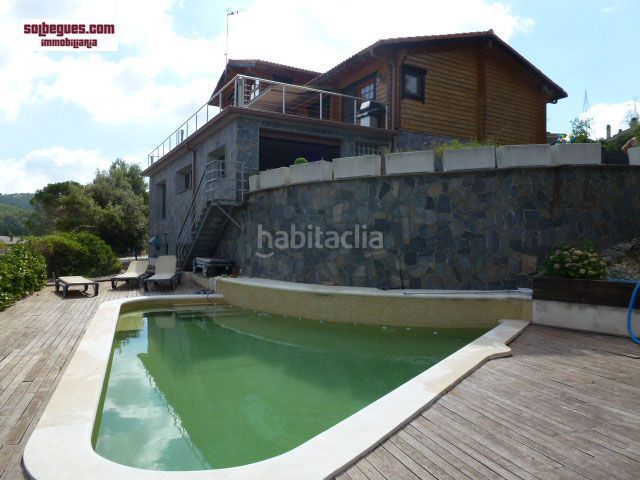 Foto 5c3172c8-2bc2-4d81-aaeb-f9e85bf320e2. Casa amb calefacció aparcament piscina a Begues