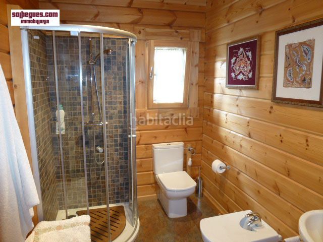 Foto a81d9180-c880-4b21-aeea-707a8fe115a5. Casa amb calefacció aparcament piscina a Begues