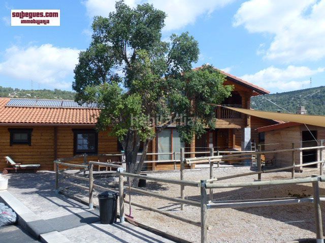 Foto c48a2014-c378-4f4f-960d-677dcb106217. Casa amb calefacció aparcament piscina a Begues