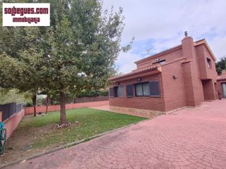 Maison à Begues. Begues casa obra vista comoda y luminosa en perfecto estado
