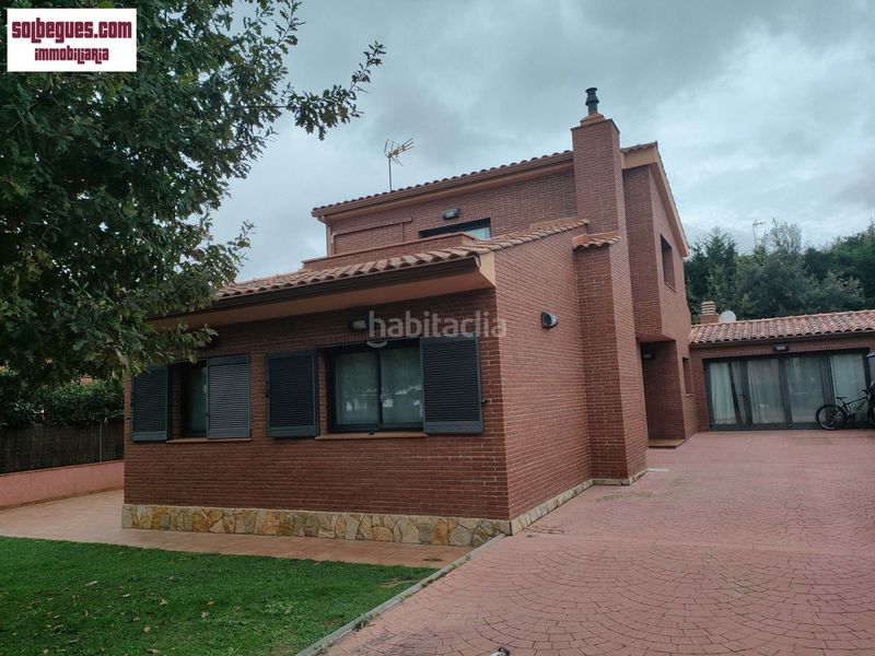 Foto eda2f822-1d08-403c-8e12-1ed4524db359. Casa amb calefacció a Begues