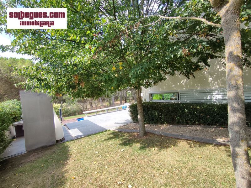 Foto 71845a84-aaa4-4888-b7bf-d990797930bf. Casa amb calefacció aparcament piscina a Begues