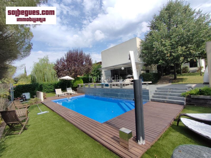 Foto b6167a17-0188-4a14-9459-6f7c71441cbd. Casa amb calefacció aparcament piscina a Begues