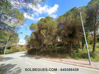 Terreno residencial en Begues. Begues la costeta terreno grande y bien orientado con vistas des