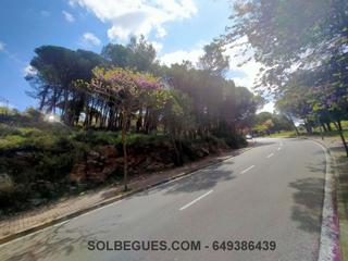 Terreny residencial a Begues. Begues la costeta terreno grande y bien orientado con vistas des