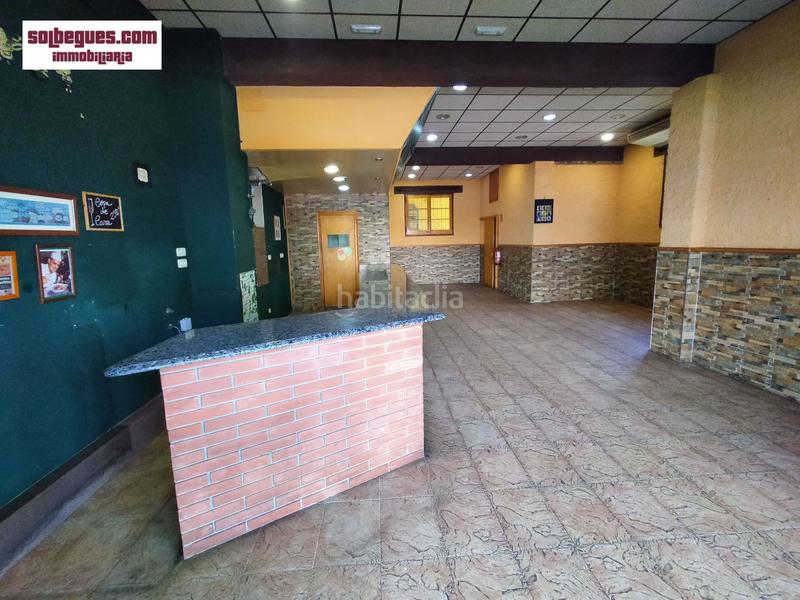 Foto 632ef7a1-6a90-487d-9e38-3f44bd9bba0f. Alquiler local comercial centro local diafano con salida humos terraza en Begues