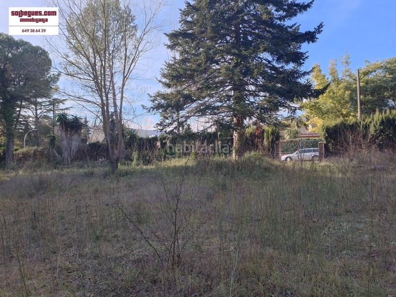 Foto 7eb545fb-476f-48ac-8b71-8410bc864cb4. Terreno residencial centro amplio terreno esquinero en Begues