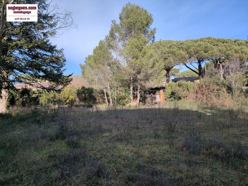 Foto 9be3b26b-89ce-42b9-85d4-d637d6380090. Terreno residencial centro amplio terreno esquinero en Begues