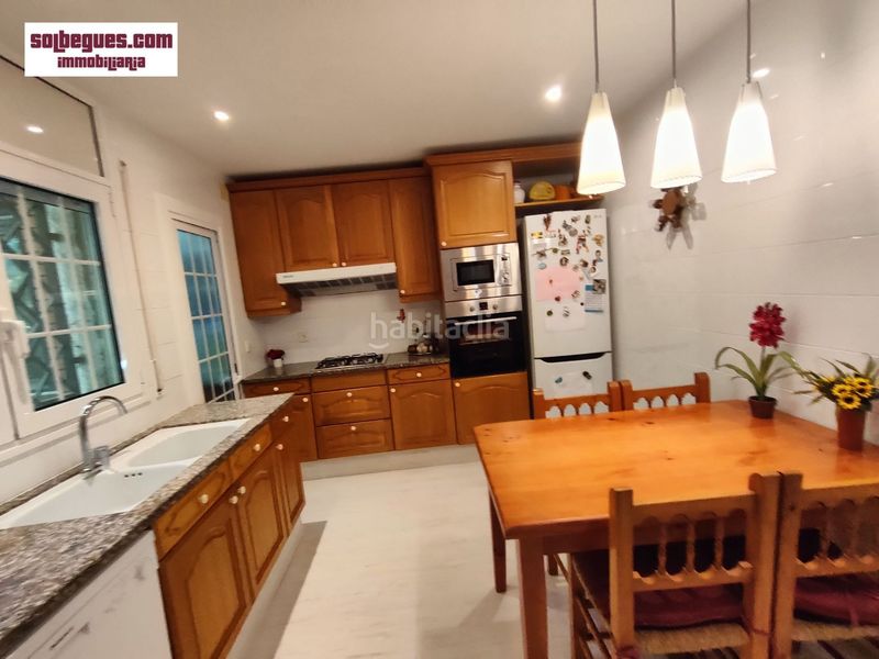 Foto 116daeb7-7898-4c35-aa21-38a7aae693c9. Casa amb calefacció aparcament piscina a Begues