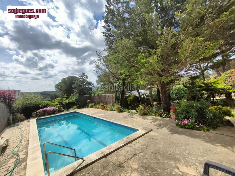 Foto 1d2abdf6-479a-4592-adfa-3c2f4903550e. Casa amb calefacció aparcament piscina a Begues