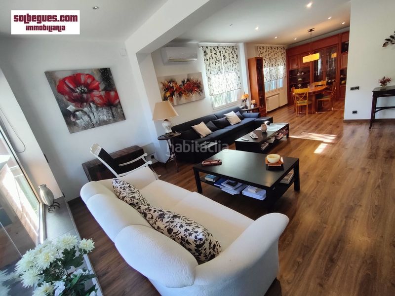 Foto 89cf9702-032f-4919-826c-869564628bd1. Casa amb calefacció aparcament piscina a Begues