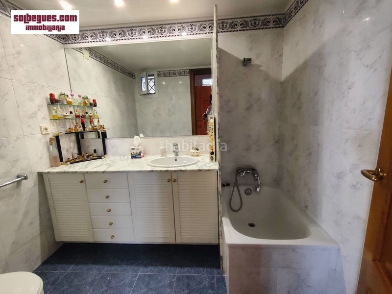 Foto 8c3fa697-72b6-4775-8983-cba740e35aa2. Casa amb calefacció aparcament piscina a Begues