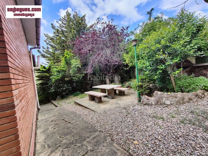 Foto a2dd052f-d8e3-4e75-9549-480b9c2eb388. Casa amb calefacció aparcament piscina a Begues