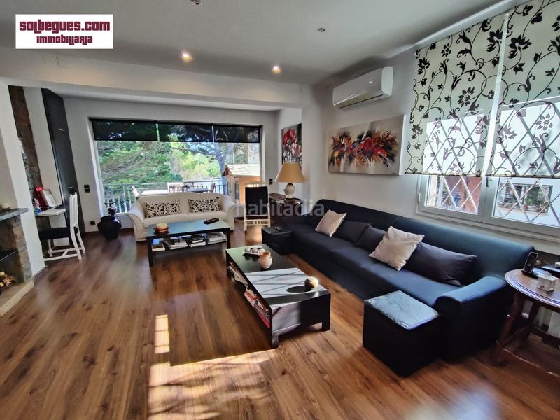 Foto c54e4ce2-1bea-4db9-abbc-5141a159b93d. Casa amb calefacció aparcament piscina a Begues