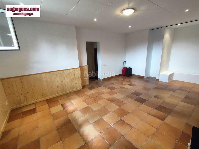 Foto df0fb833-17f1-4827-931a-5f4b82e58488. Casa amb calefacció aparcament piscina a Begues