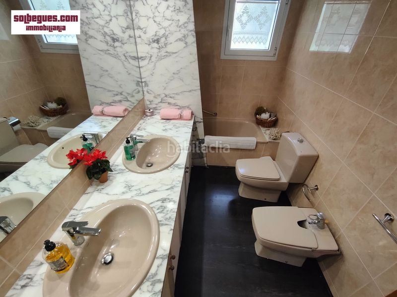 Foto f9bca4dd-946a-454b-bb7d-18a1ea13c166. Casa amb calefacció aparcament piscina a Begues