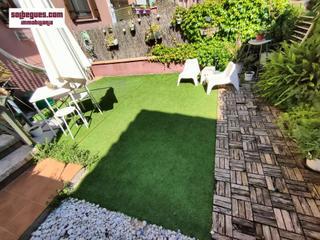 Appartement à Begues. Begues barcelona planta baja 3 habitaciones con terraza