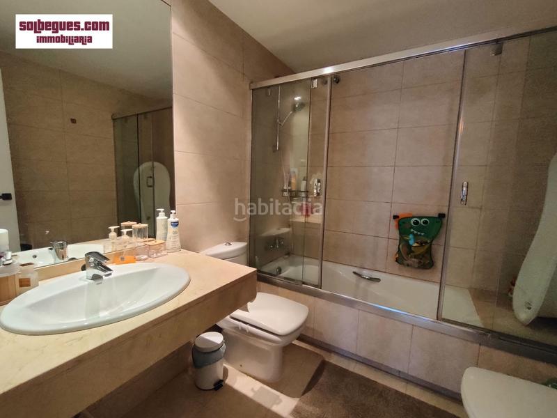 Foto 36c6c84d-34f7-4c87-a87d-38439972200a. Piso barceloneta piso luminoso 3 habitaciones parking y trastero en Begues