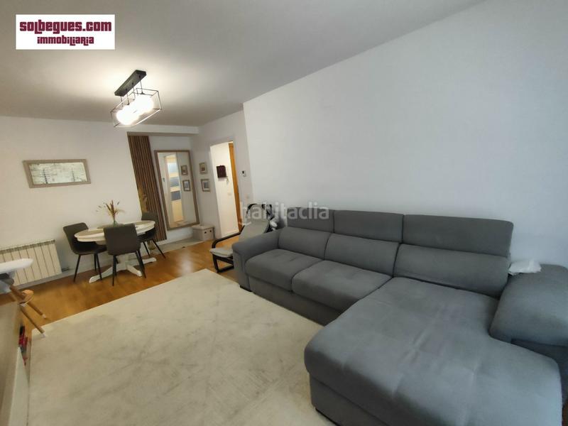 Foto 9157c887-78d9-44a5-b626-03c801f76916. Piso barceloneta piso luminoso 3 habitaciones parking y trastero en Begues