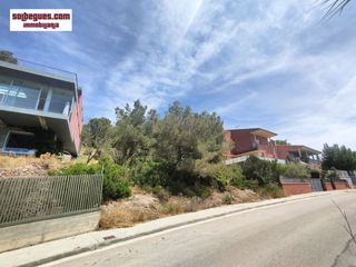 Residential Plot in Turia 34. Begues parc. terreno con magnificas vistas