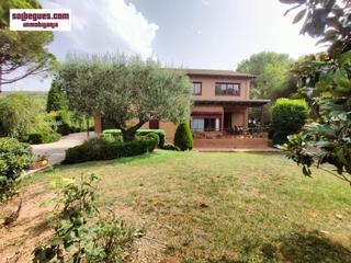 Haus in Begues. Begues can sadurni.  comoda casa de obra vista con piscina y amp