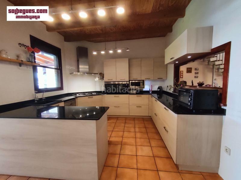 Foto 107a1e54-456c-4fe3-9265-c40f09d09ac5. Casa can sadurni. comoda casa de obra vista con piscina y amplio jardín intimo en Begues
