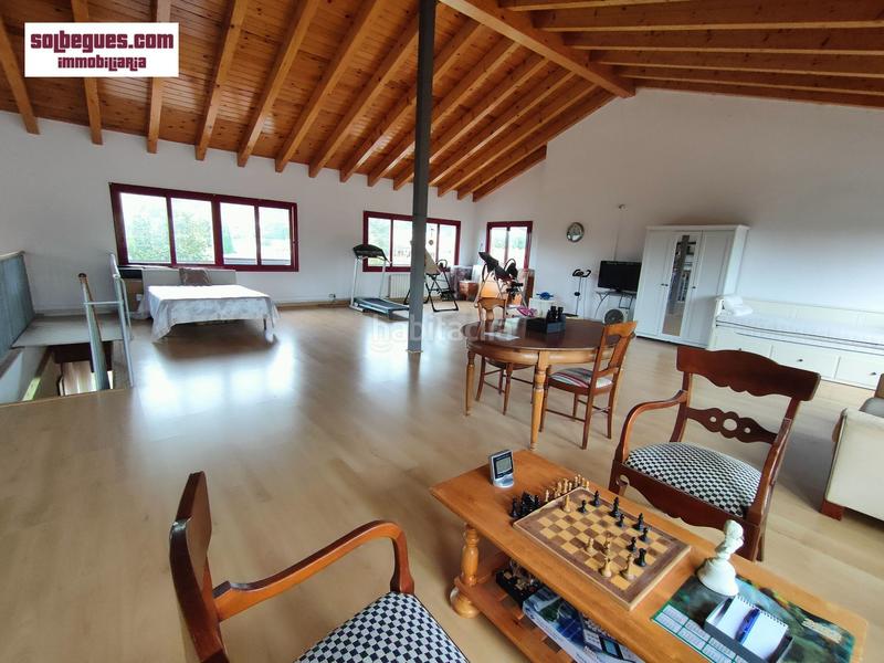 Foto 531e6bbf-5355-419e-879f-7400efa74504. Casa can sadurni. comoda casa de obra vista con piscina y amplio jardín intimo en Begues