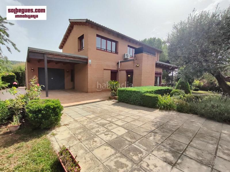 Foto 5c18c289-2cec-41ee-a9b4-7977c5314531. Casa can sadurni. comoda casa de obra vista con piscina y amplio jardín intimo en Begues