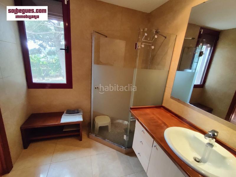 Foto 7a8959be-9446-4728-9272-25482dca5eba. Casa can sadurni. comoda casa de obra vista con piscina y amplio jardín intimo en Begues