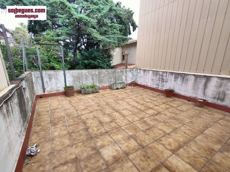 Foto bed209ae-826a-4a08-b0d3-dbda38ef6b90. Casa a major 23 a Begues