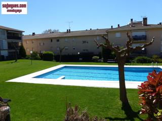 Pis a Begues. Begues barceloneta. piso con terraza soleado zona comunitaria 2