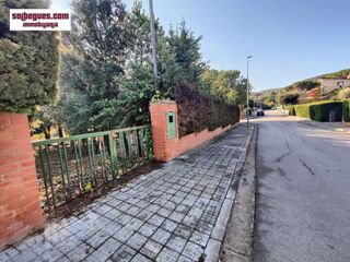 Terreno residencial en Begues. Begues mas ferrer.  terreno amplio esquinero