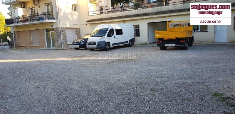 Foto 652c73db-483a-458d-86f9-58a0b8290189. Location local commercial dans Begues