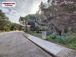 Residential Plot in Gregal 32. Begues bon solei terreno bien orientado con vistas despejadas.