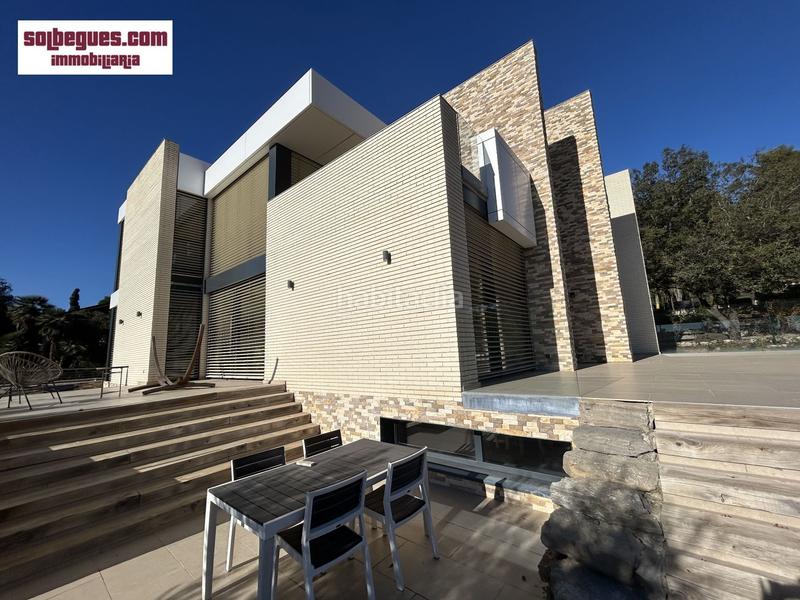 Foto 18a98b62-18ea-40c0-b16b-1ea974dcaffc. Casa amb calefacció aparcament piscina a Begues