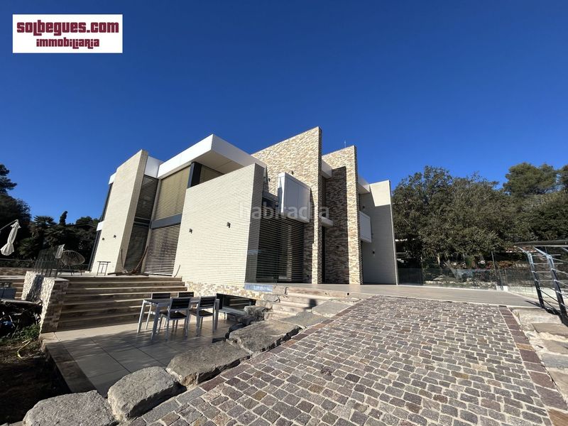 Foto 68a848b8-e728-4c67-9402-132c707e366f. Casa amb calefacció aparcament piscina a Begues