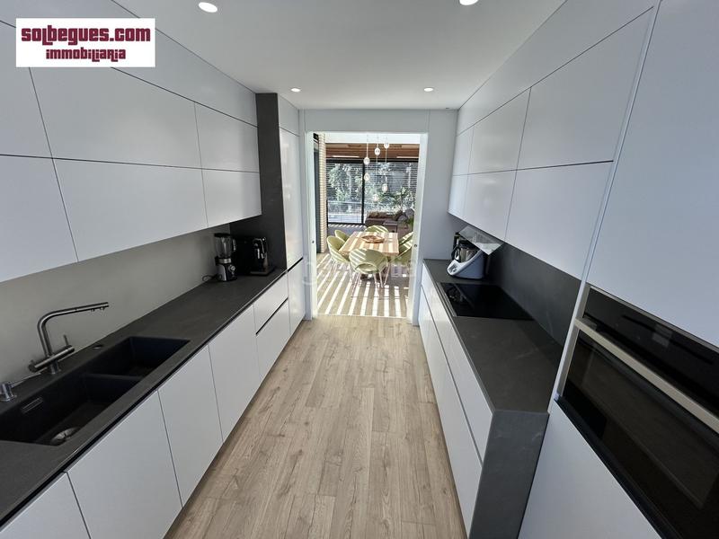 Foto 9ce8370d-b2a7-4522-9fad-9e4a11b30b7a. Casa amb calefacció aparcament piscina a Begues