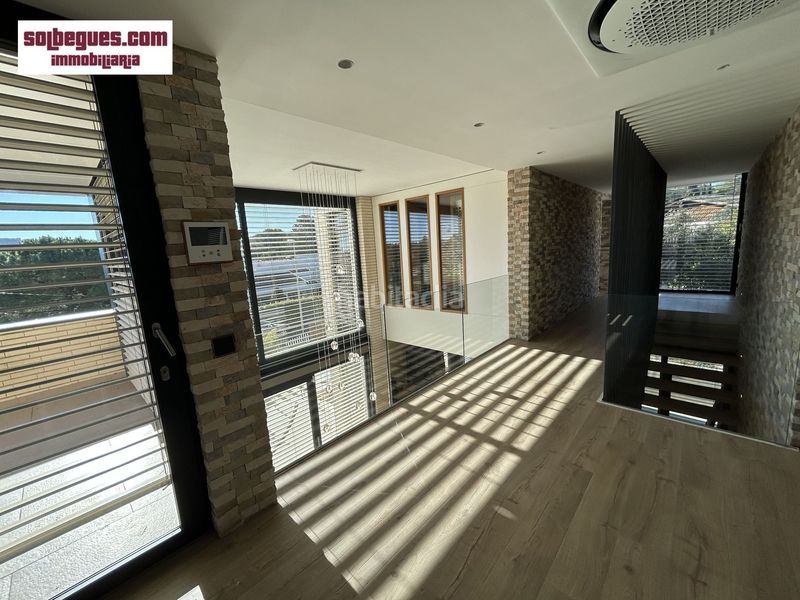 Foto a9d13d3a-e110-4eeb-9405-8d5f24cf6b95. Casa amb calefacció aparcament piscina a Begues