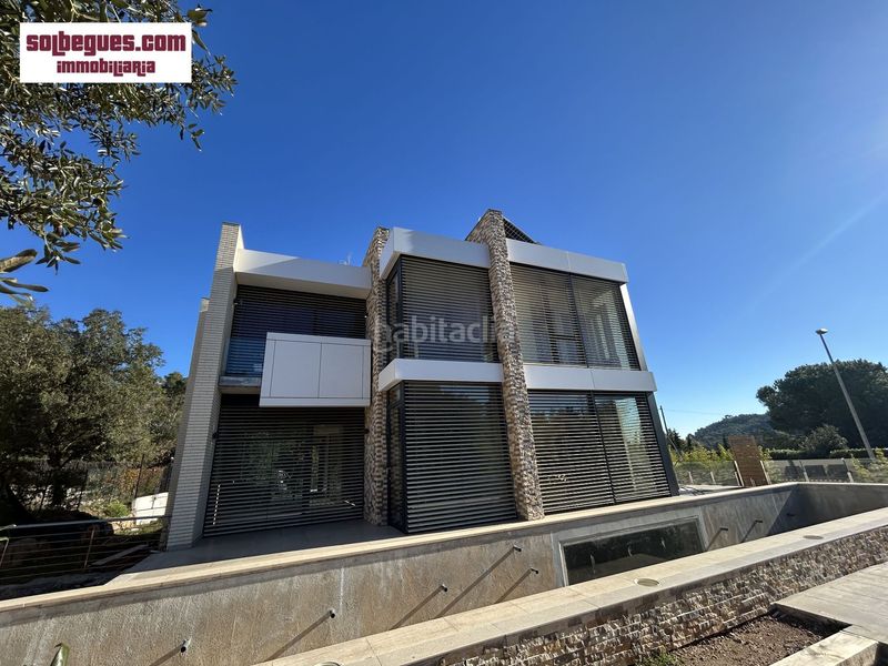 Foto b4599a35-94fe-4c36-91ff-86a9931b72be. Casa amb calefacció aparcament piscina a Begues