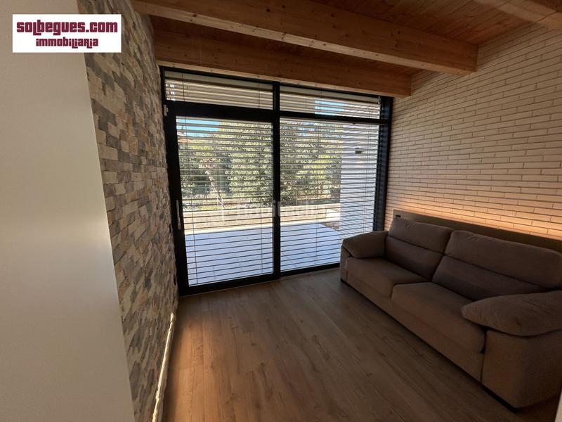 Foto d70cf6c5-0454-4e33-8ffb-c910ccf83895. Casa amb calefacció aparcament piscina a Begues