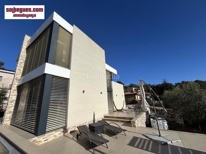 Foto f149d49f-fba3-46cb-9f96-3e4e574b6c61. Casa amb calefacció aparcament piscina a Begues